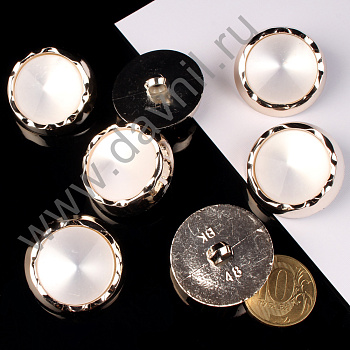 /tmp/v8_Lr0IIr_2d6a.К106-87Ф белая в золотой оправе