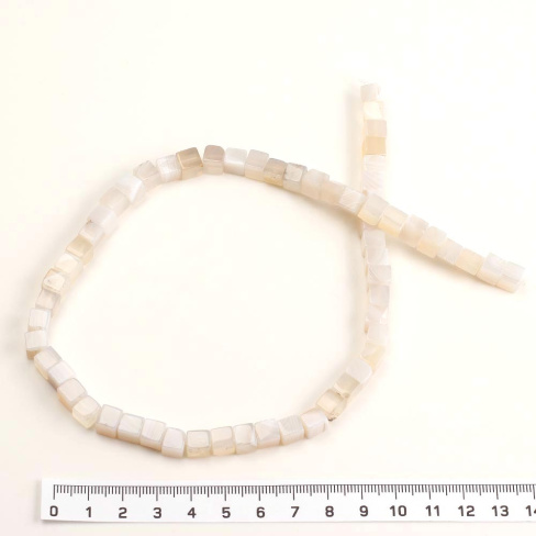 /tmp/v8_Lr0IIr_d62f.молочный агат