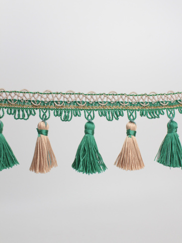 /tmp/v8_Lr0IIr_e37f.photo1702982701