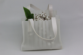 /tmp/v8_Lr0IIr_7bcc.IMG_1757