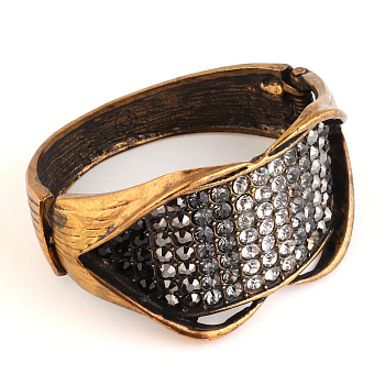 /tmp/v8_Lr0IIr_dd22.004033 серая